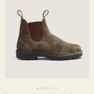 Women’s Blundstone #585 Chelsea Boot in Rustic Brown
